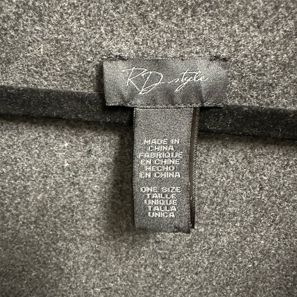 RD Style Sleeveless Wool Cape - Picture 3 of 3